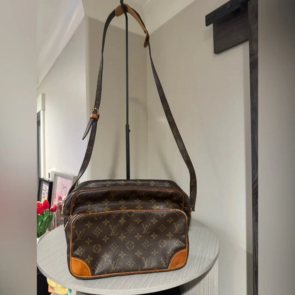 Louis Vuitton Monogram Nil Crossbody